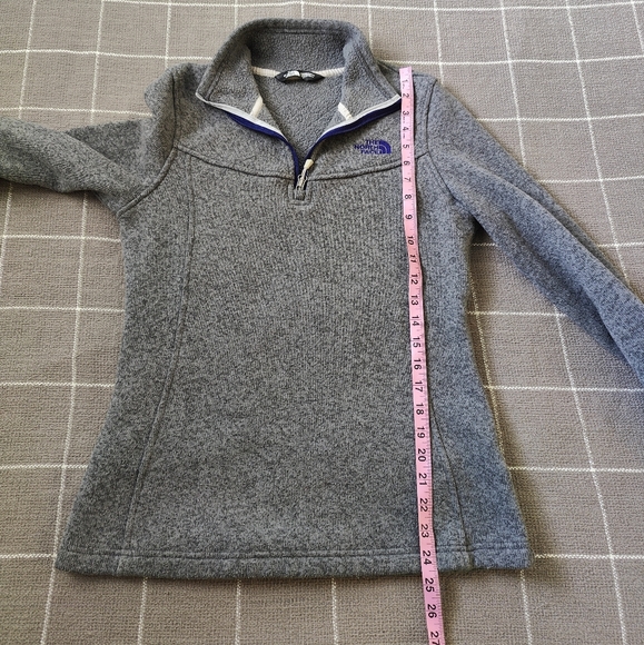 The North Face Pullover Fleece Quarter Zip Sweater - Picture 4 of 8